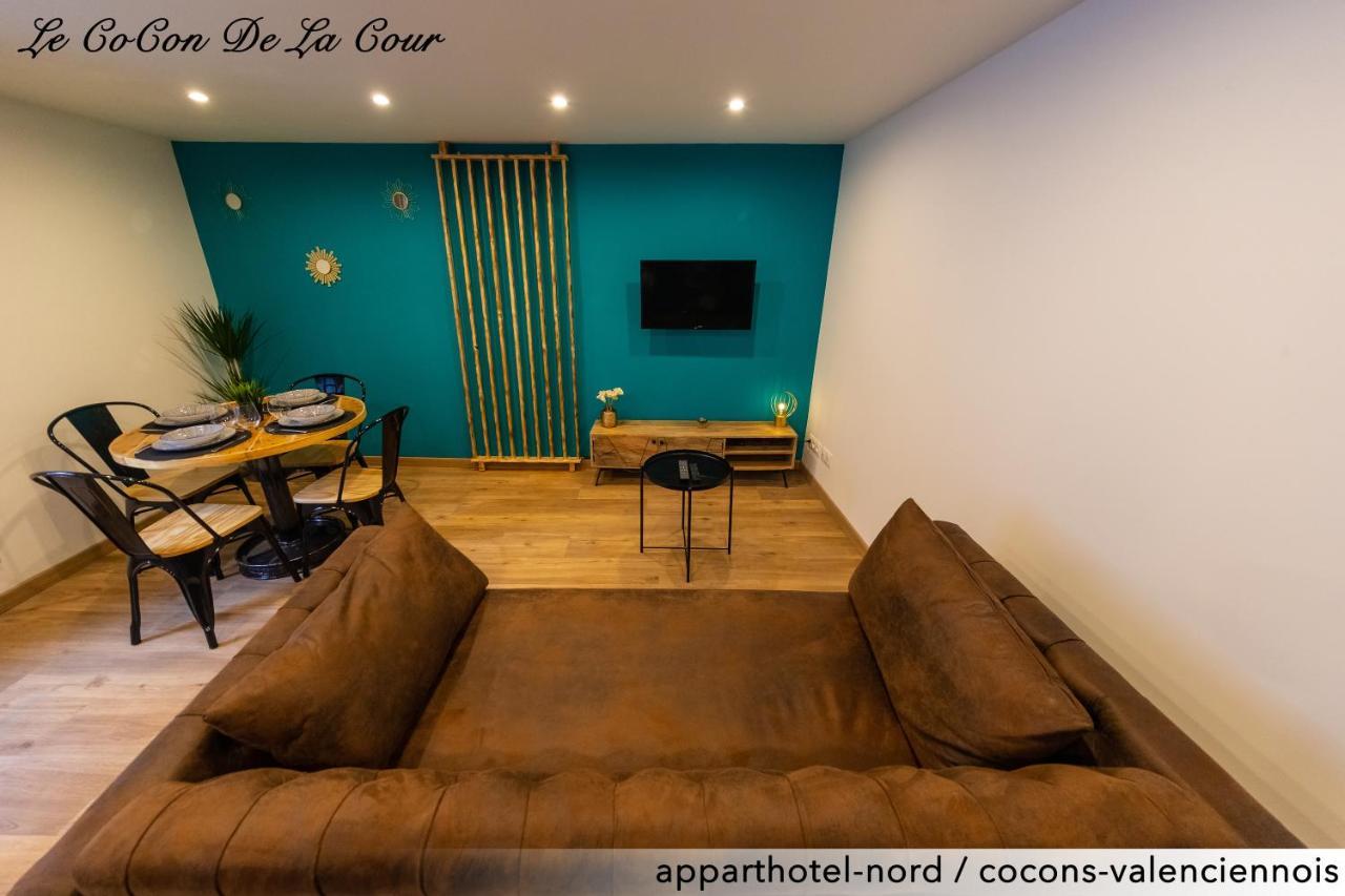 Le Cocon De La Cour Apartment Valenciennes Bagian luar foto