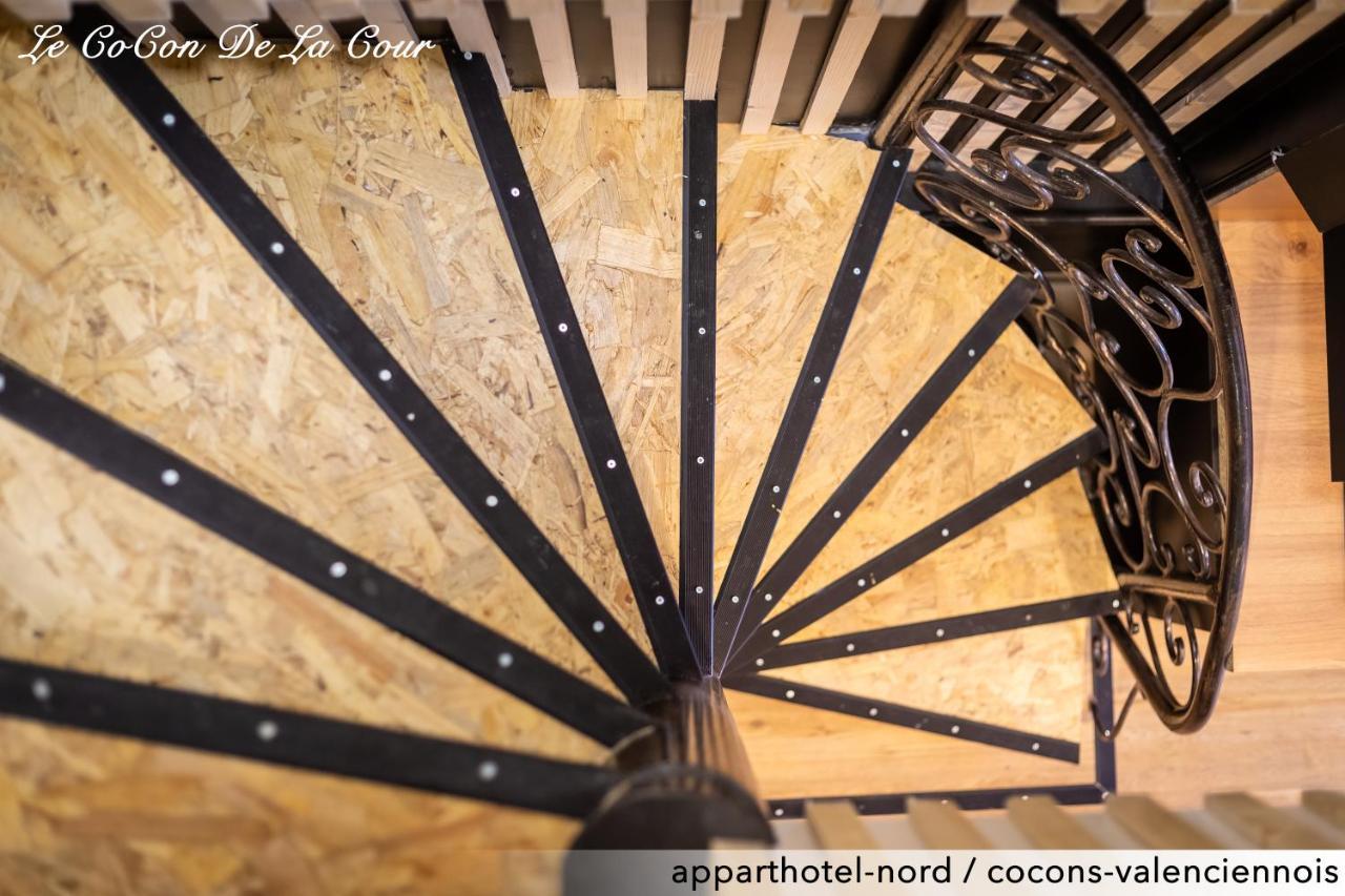 Le Cocon De La Cour Apartment Valenciennes Bagian luar foto